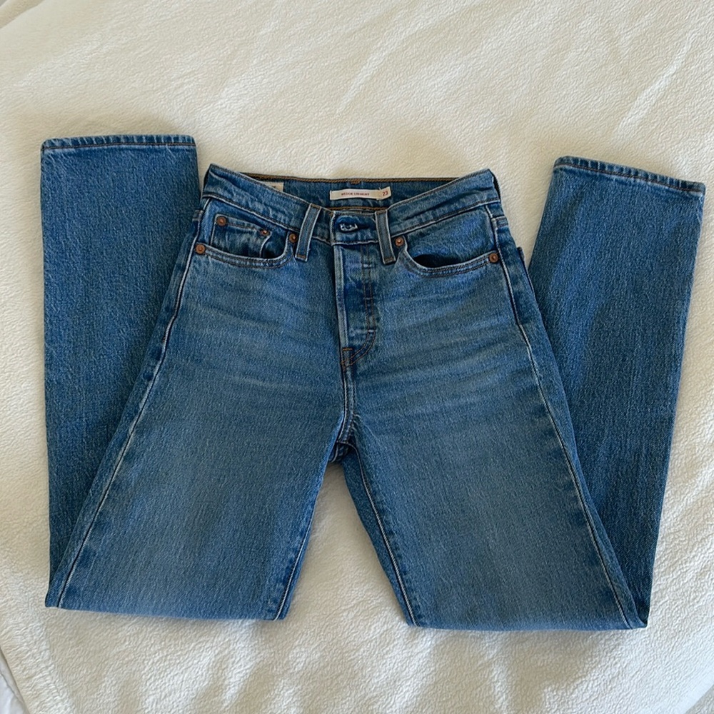 Levi’s Wedgie Straight Medium Wash Jeans Premium